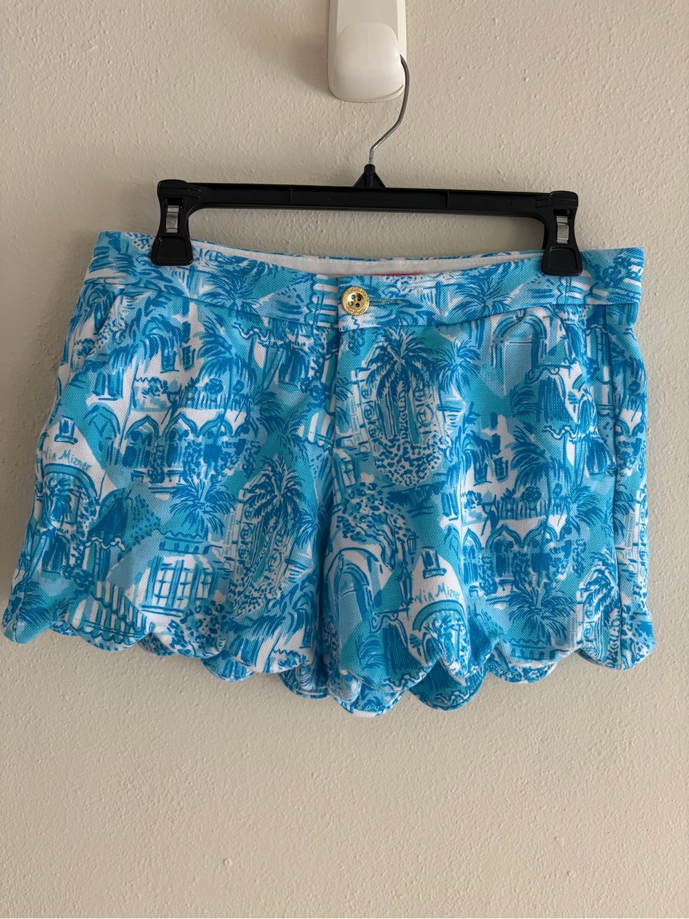 Lilly Pulitzer Aqua and White Scalloped Hem High-Waist Shorts